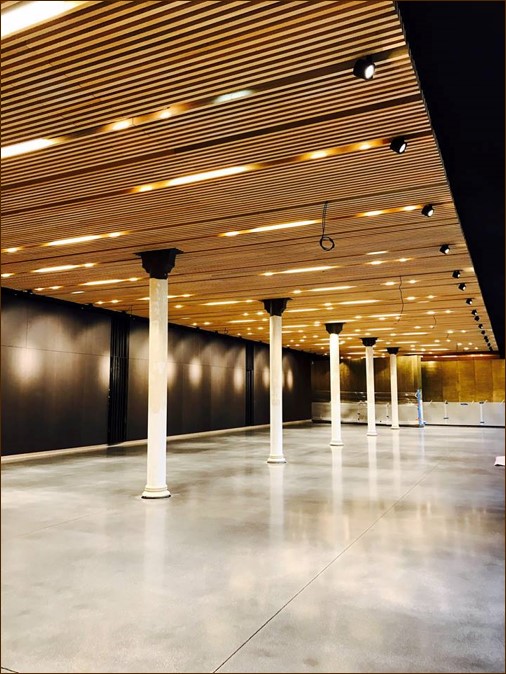 Plafond et retombée en tasseaux bois - Thomas architectes, Champagne Roederer