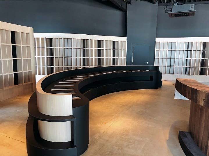 Comptoir et meubles de présentation d'une boutique